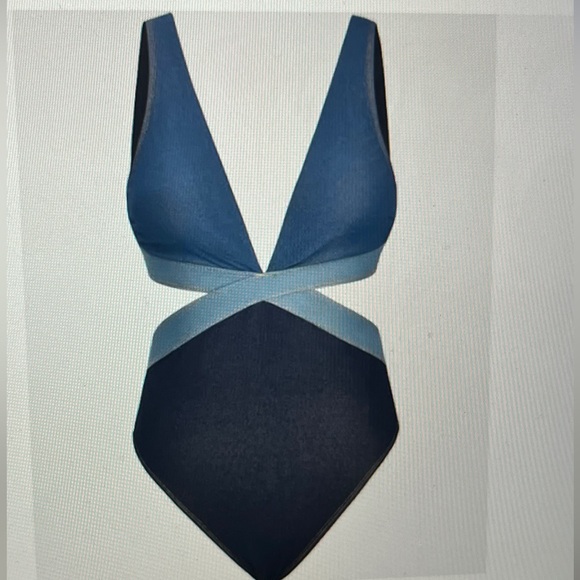 Cupshe X JoJo Escaping Cutout One piece swimsuit  size Small - Picture 2 of 6